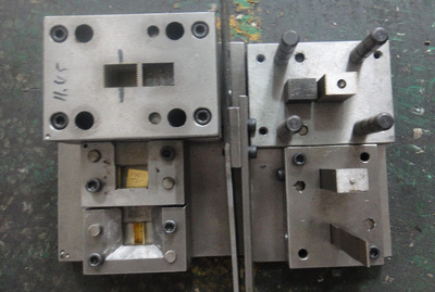 廠家生產(chǎn)環(huán)保有牙帶齒銅尾夾 拉力強(qiáng)、耐腐蝕，箱包服裝配件優(yōu)選